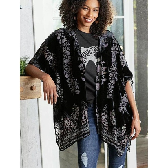 GOOD HART by Matilda Jane Black Burnout Velvet Floral Kimono Size M/L Whimsygoth - Picture 9 of 9
